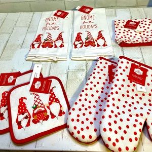Kitchen 7 piece Set Gnome Christmas New